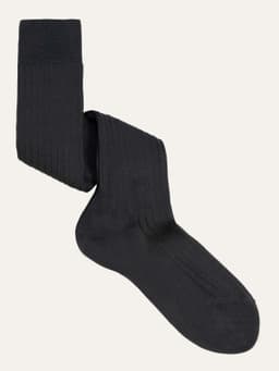 Gris oscuro