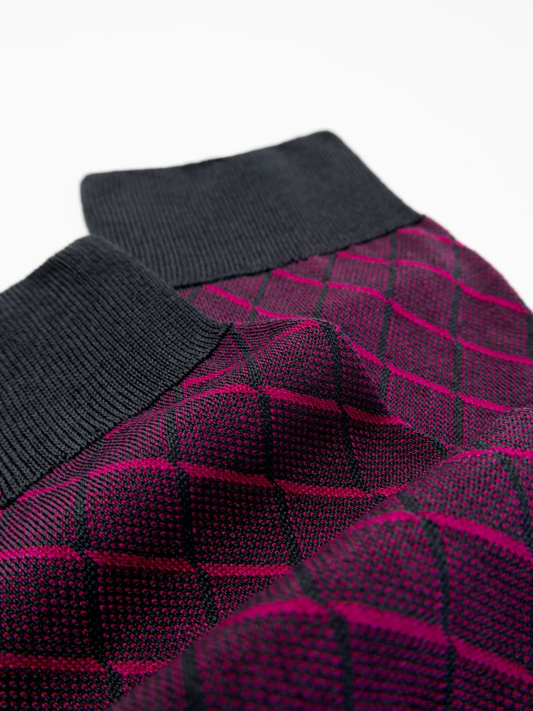 Short Cotton Socks with Geometric Diamond Pattern