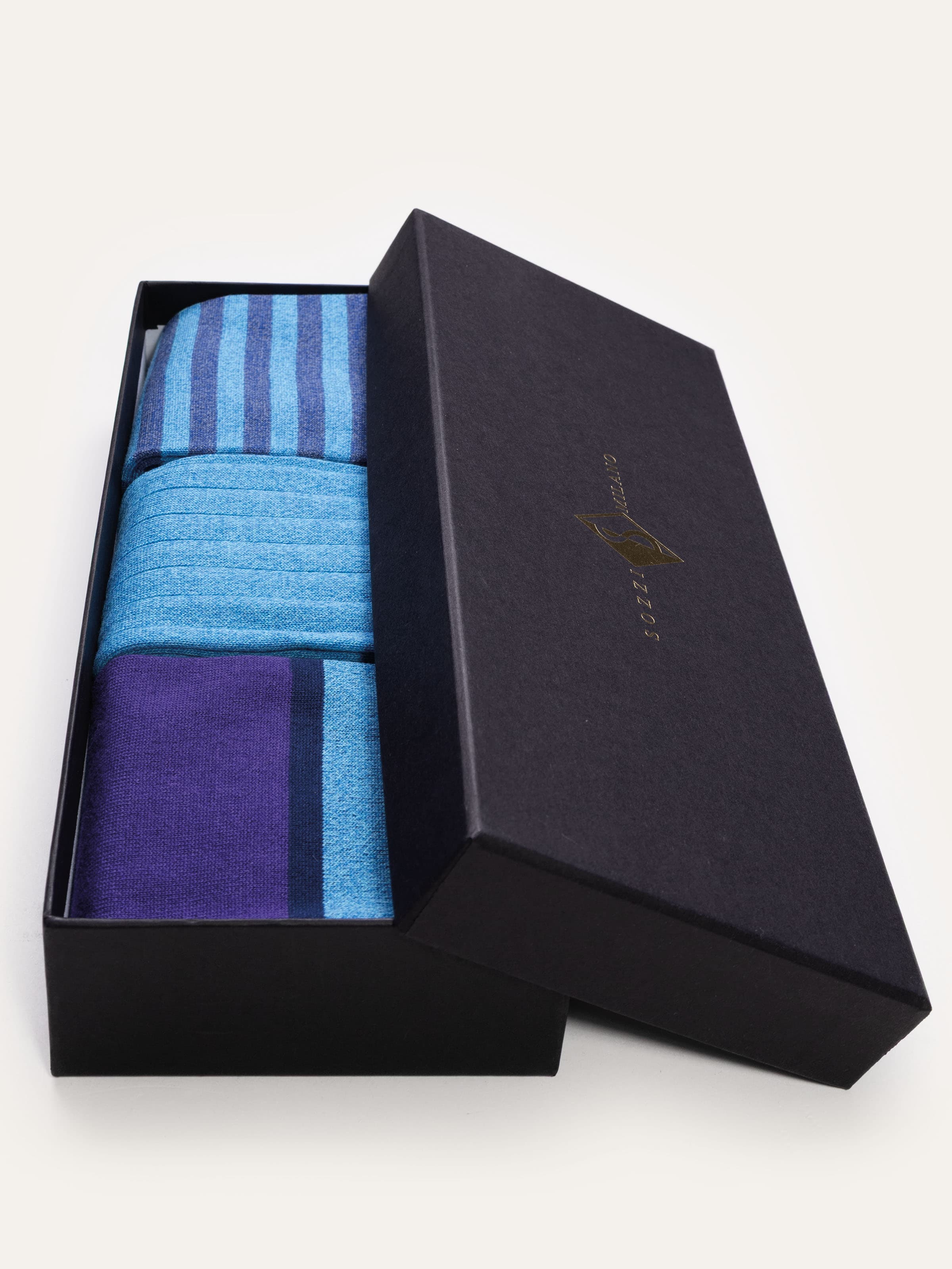 Gift box with Three Patterned Socks in Cool Cotton - Image 3