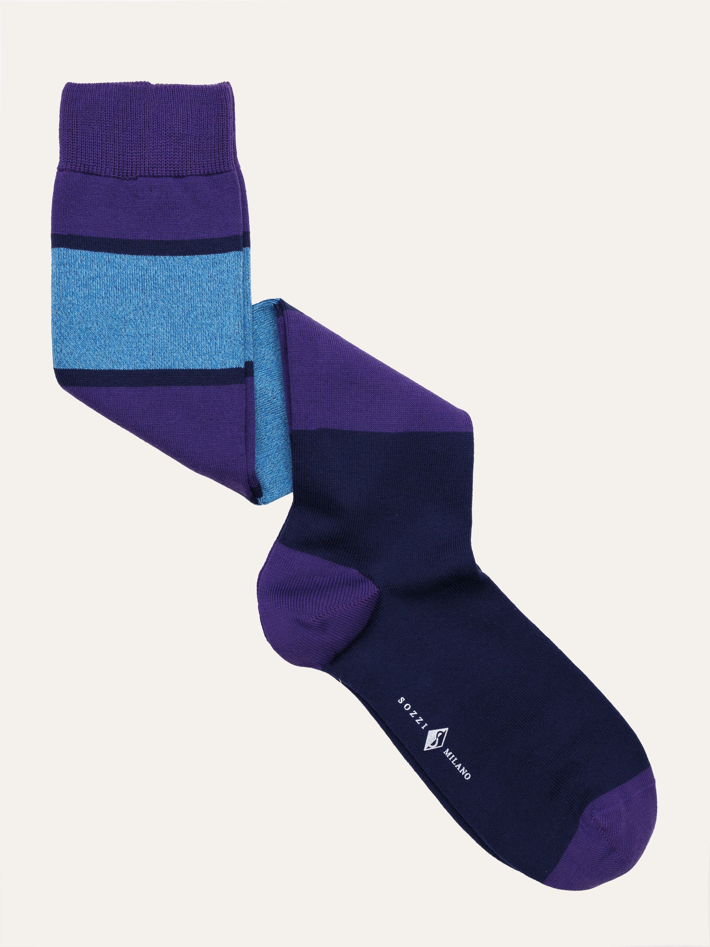 Gift box with Three Patterned Socks in Cool Cotton - Image 6