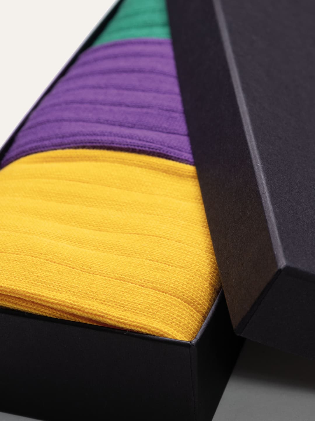 Gift Box of 3 Pairs of Solid Color Ribbed Long Socks in Cool Cotton