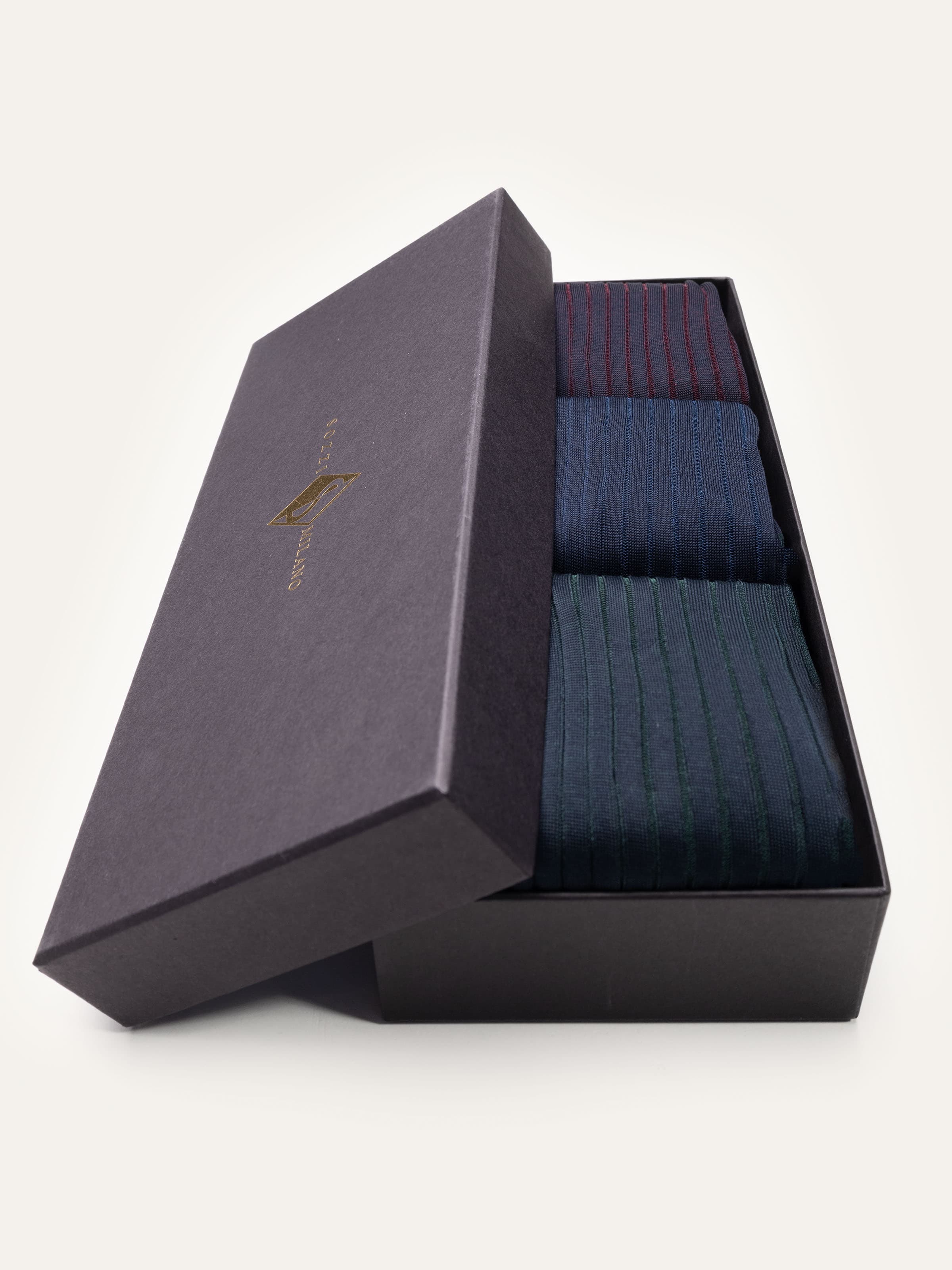 Geschenkbox mit Drei Paar Klassischen Gerippten Kurzsocken - Image 3