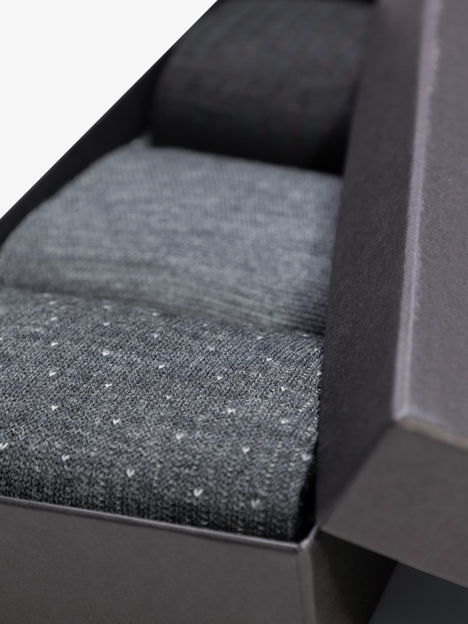 Gift box with 3 Pairs of Patterned Wool Long Socks - Image 2