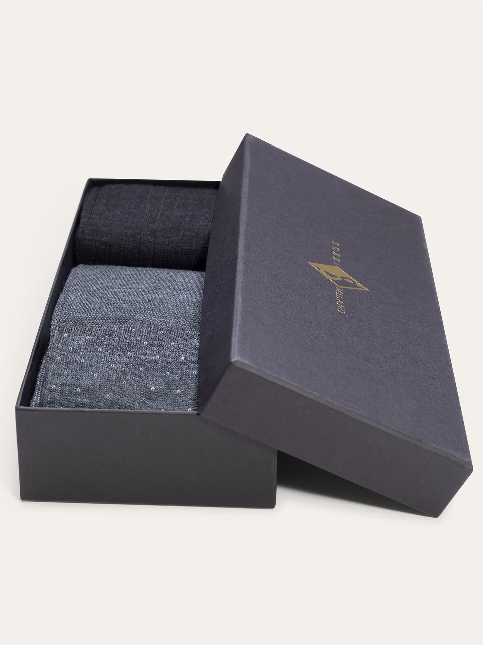 Gift box with 3 Pairs of Patterned Wool Long Socks - Image 3