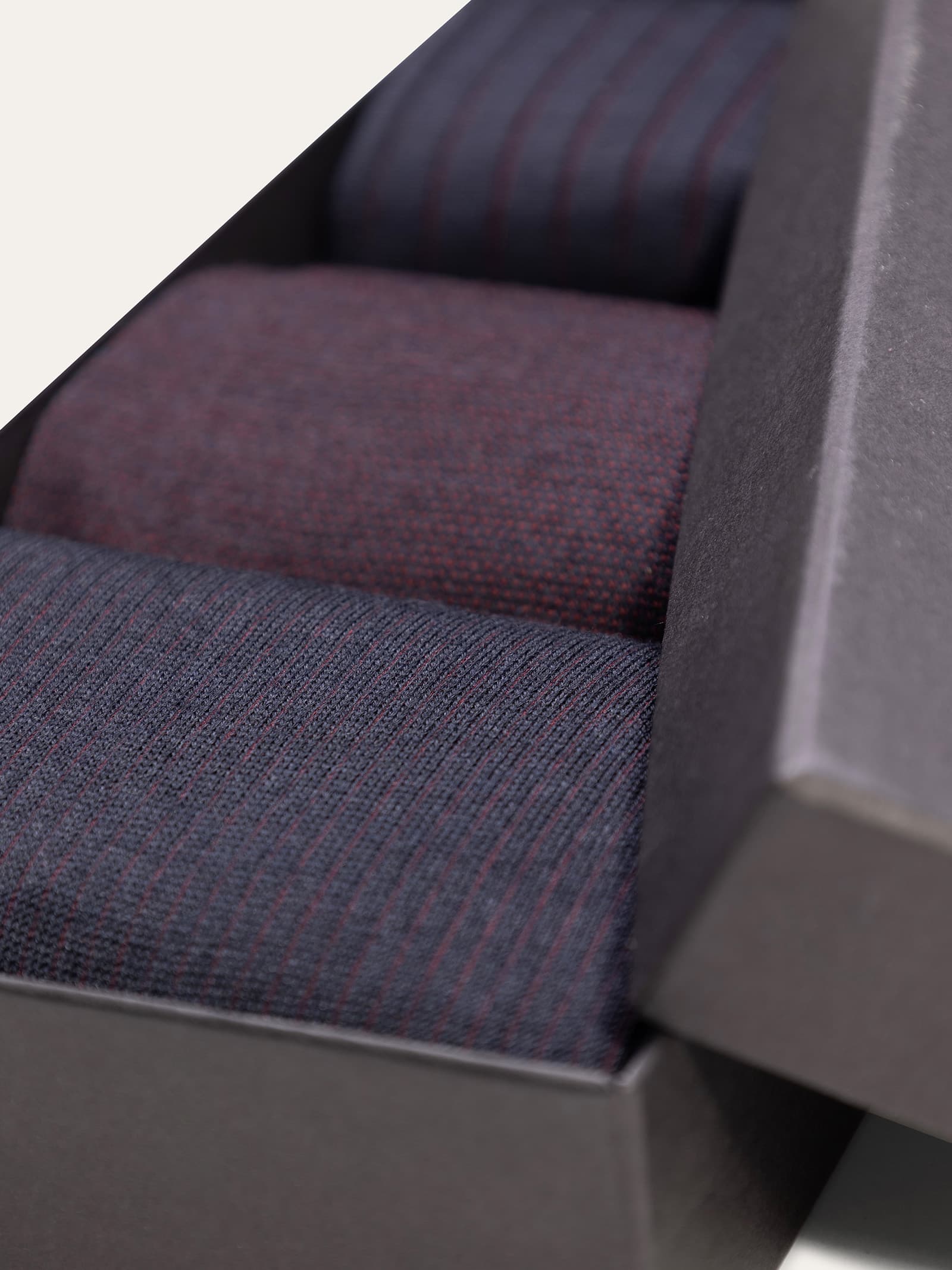 Gift box 3 Pairs Ribbed Wool Fancy Socks - Image 2