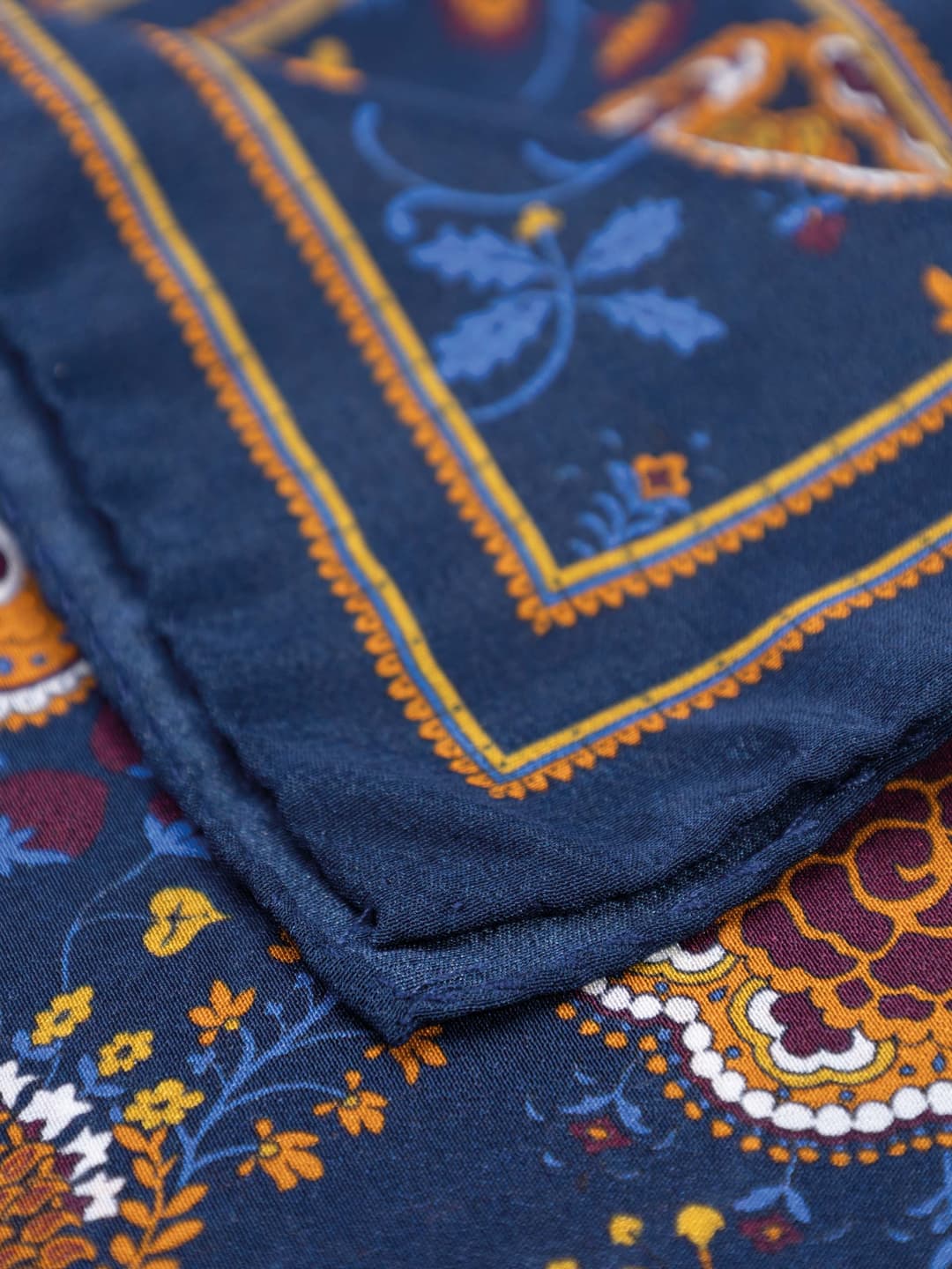 Pochette da Taschino in Seta Fantasia Floreale