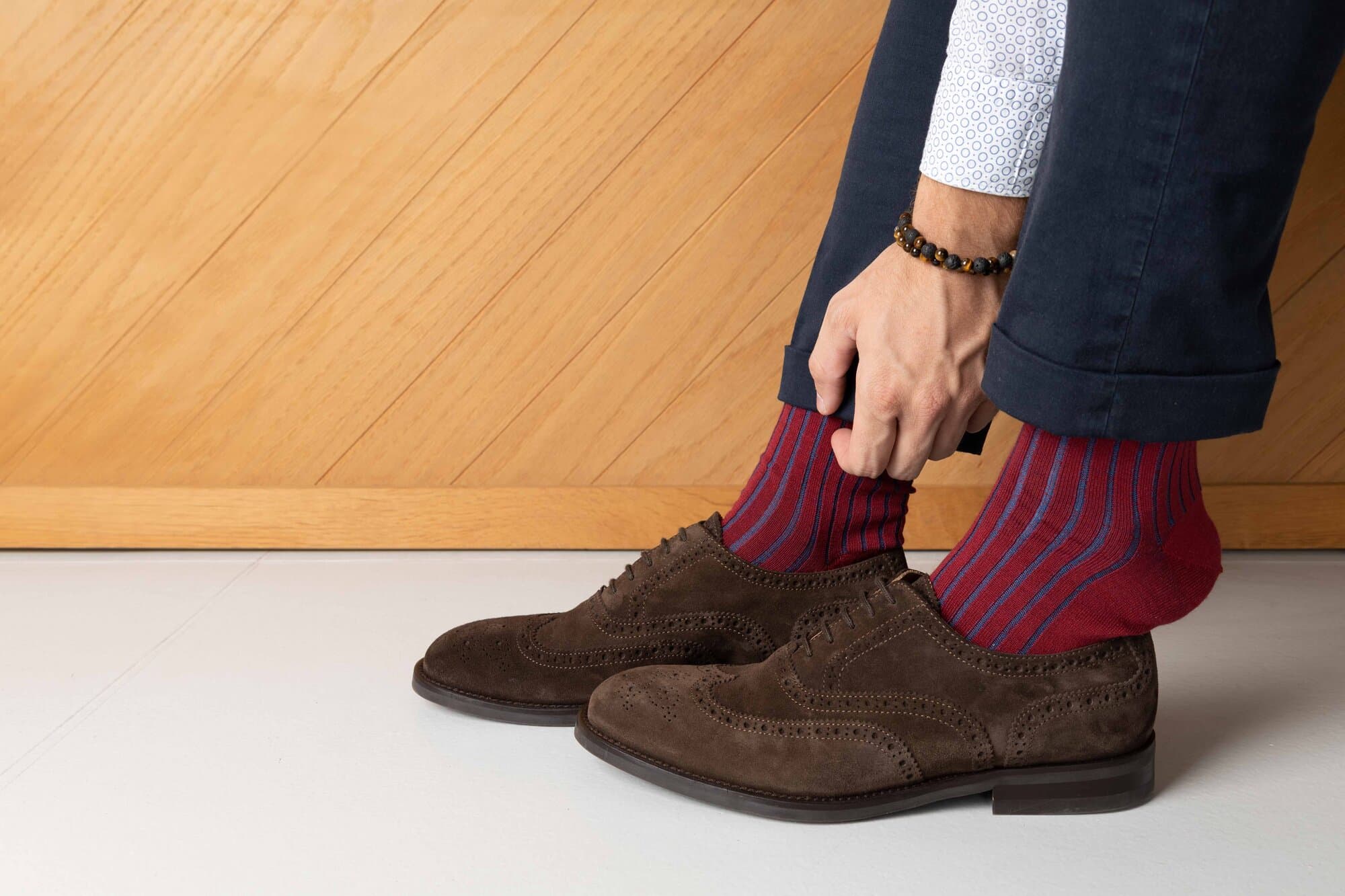 Le Calze Vanisè di Sozzi Milano: Un Connubio di Tradizione ed Eleganza Contemporanea